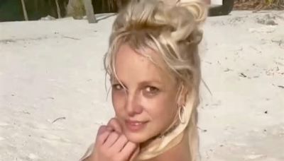 Britney Spears mostra completamente il proprio corpo in un nuovo post