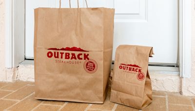 Order 2 Popular Menu Items From Outback Steakhouse For The Best Off-The-Radar Dessert