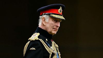King to present cadets with colours during visit
