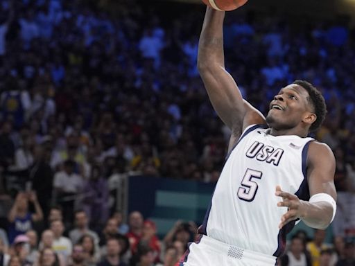 Anthony Edwards Throws Down Windmill Dunk In USA-Puerto Rico Game