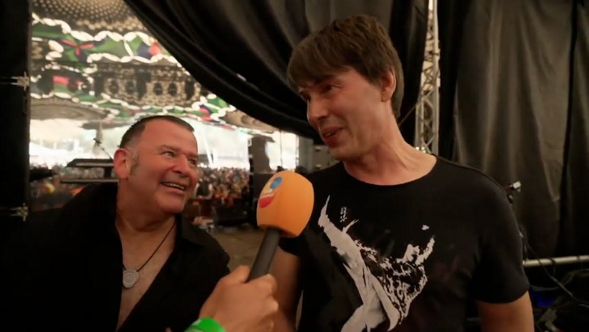 Professor Brian Cox reunites with D:Ream at Glastonbury to perform ‘Things Can Only Get Better’