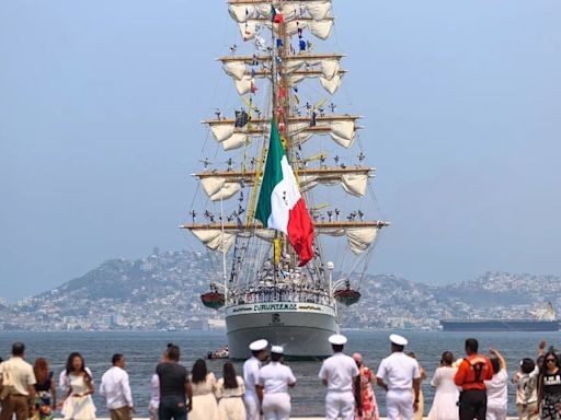 Buque escuela de la Armada mexicana zarpa a 10 países con récord de tripulación femenina