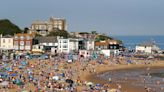 Heat health alert issued for most of England as temperatures to reach 30C | ITV News