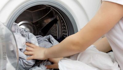 Soutien-gorge, chaussettes… Doit-on vraiment laver nos vêtements et sous-vêtements tous les jours ?