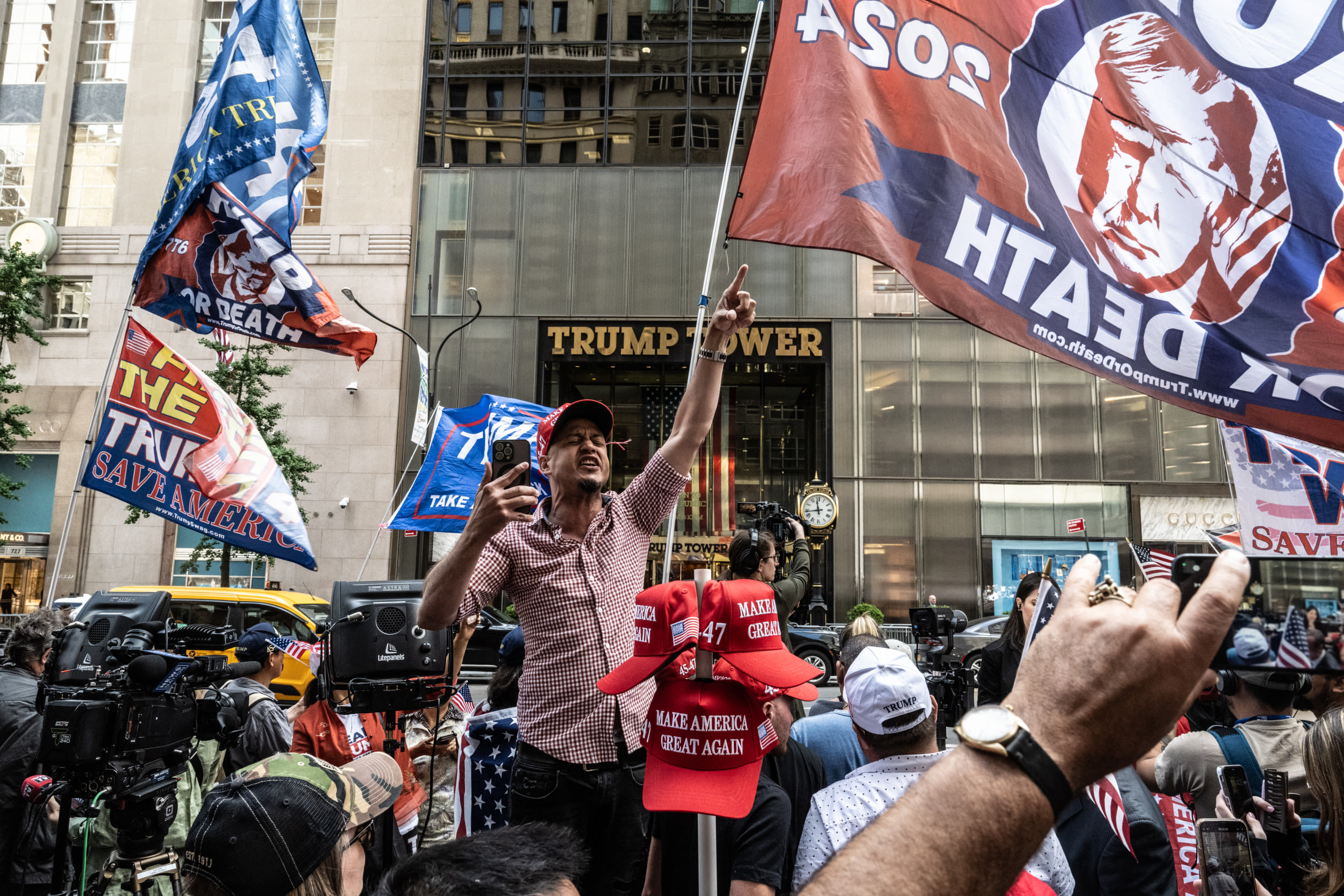 Trump Tower protesters warn of "civil war," compare Donald Trump to Jesus