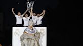 Real Madrid tuvo su “Fiesta de 15″ y el plantel fue vitoreado por medio millón de hinchas en las calles