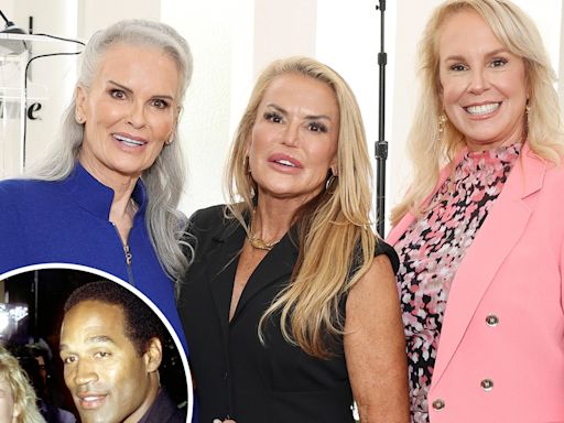 Nicole Brown Simpson's Sisters React to OJ Simpson's Death