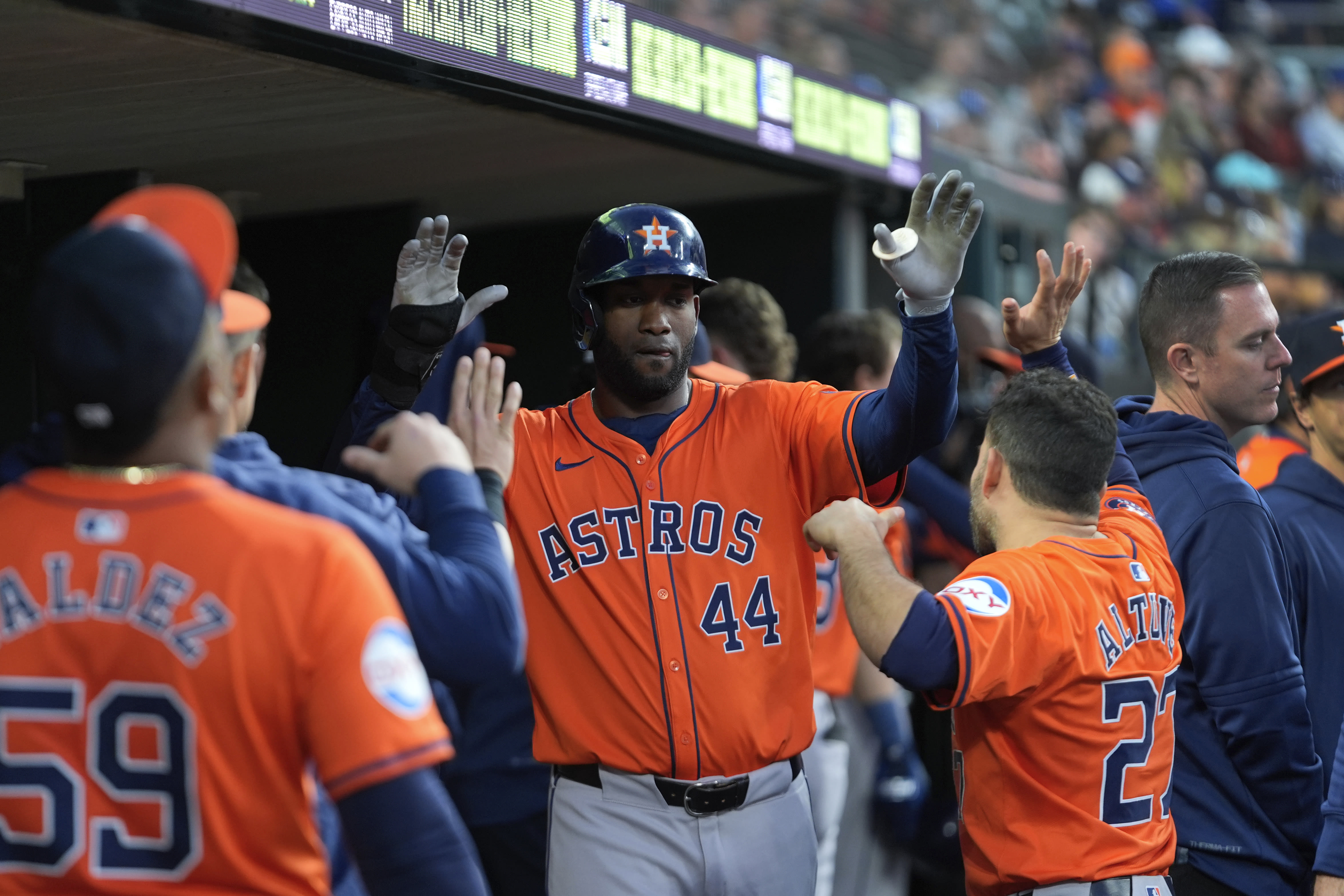 Astros rally past Tigers