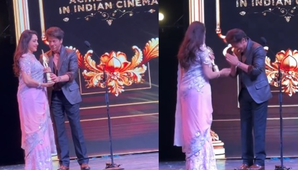 When Shah Rukh Khan met his beautiful mentor on the IIFA stage - OrissaPOST