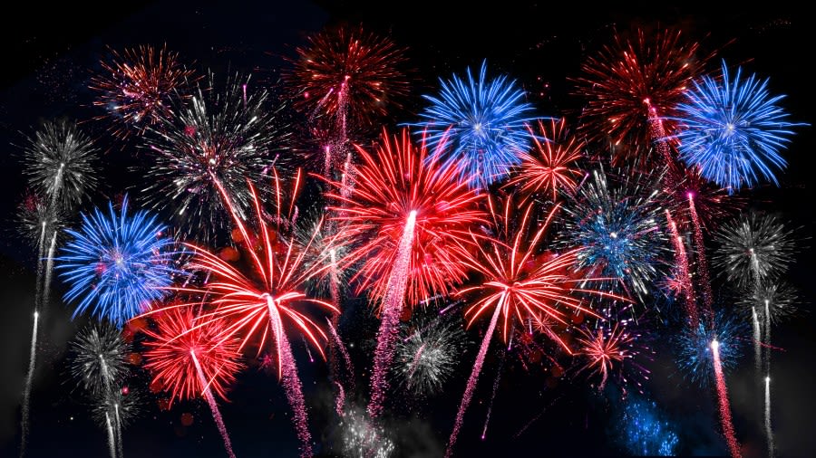 LIST: Where to see fireworks in Tampa Bay