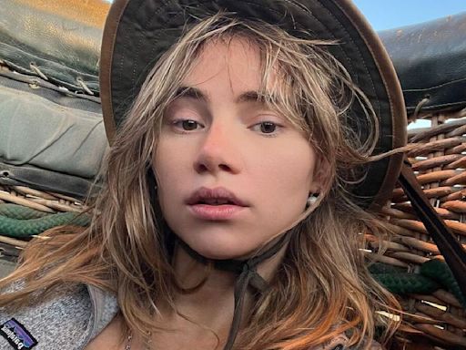 ‘That’s Very Isolating’: Suki Waterhouse Recalls Her ‘Disorienting’ Breakup With Bradley Cooper