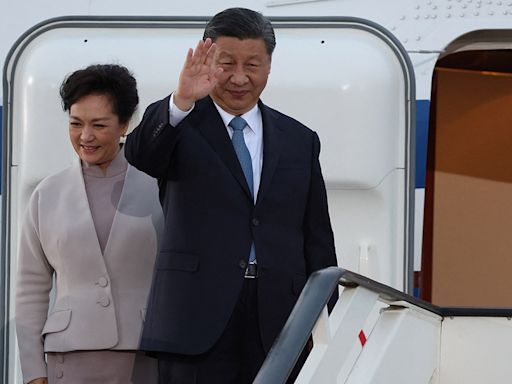 Is Xi Jinping's wife behind top level purges, changes in China's military?