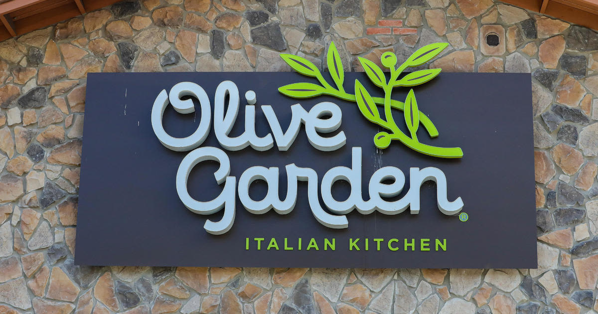 Michigan man shot woman in neck during domestic incident at Olive Garden, police say