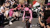 Pogacar sorprende al ganar la contrarreloj en la etapa 7 del Giro de Italia