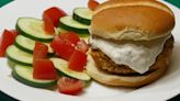 Quick Fix: Moroccan burgers with cucumber slices and tomatoes