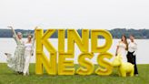 Do Beauty Influencers Impact Gen Z's Mental Health? Beekman 1802, Kindness.org & Traackr uncover the scientific link between Mental Health and Kindness on Digital Platforms