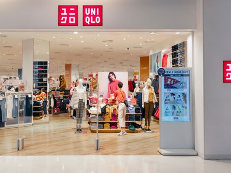 日本Uniqlo女店員護照給錯人「抱頭崩潰大哭」 台女報警官方回應了 - 生活