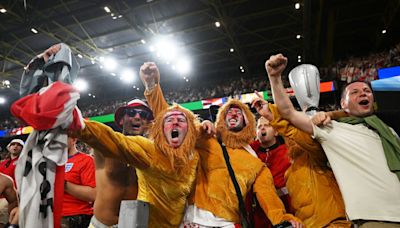 England players and fans go crazy after reaching EURO 2024 final