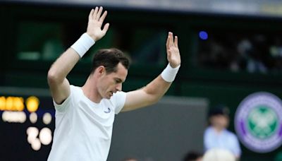 'I Wish I Could Play Forever,' Says Tearful Andy Murray at Wimbledon Farewell - News18