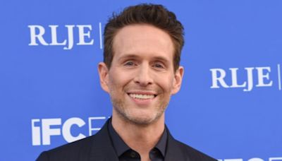 Sirens Adds Kevin Bacon, Glenn Howerton to Its Already-Impressive Cast