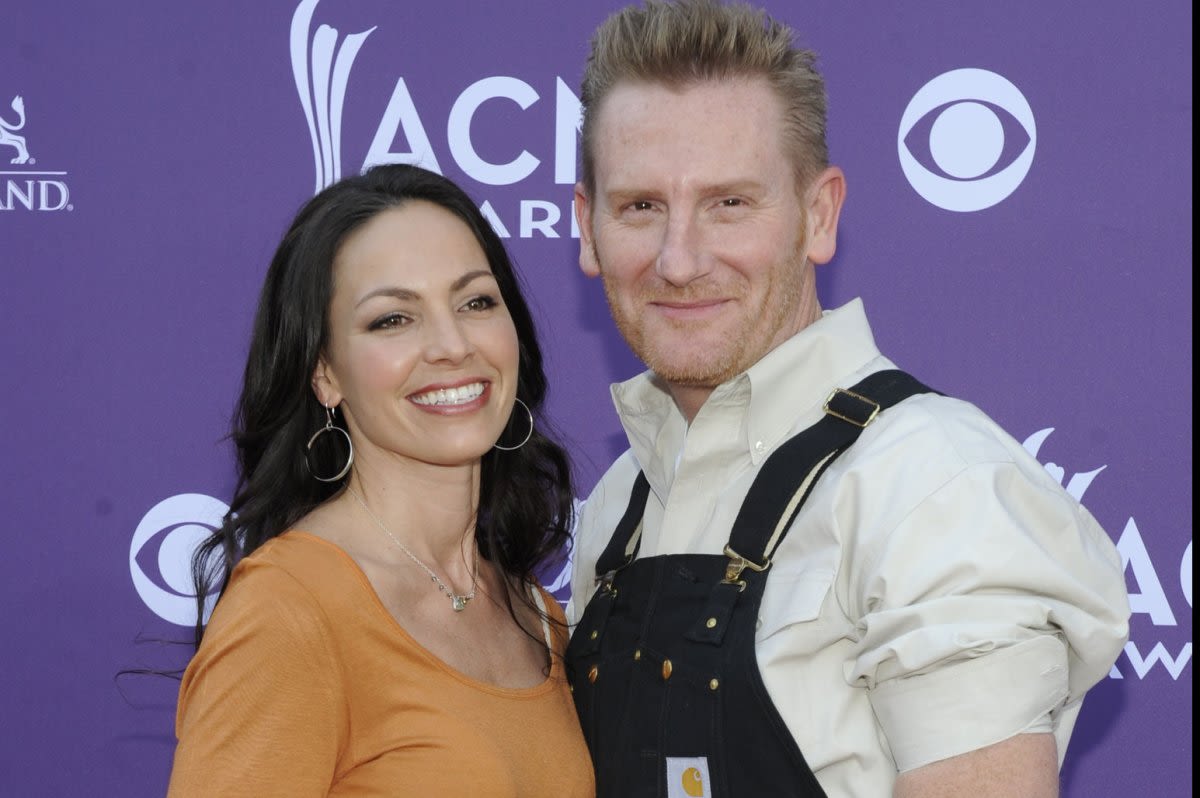Rory Feek remarries 8 years after cancer death of wife, singer partner Joey - UPI.com