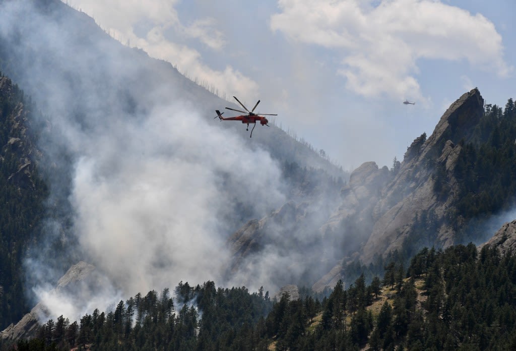 Dinosaur fire burning near NCAR, southwest of Boulder 35% contained