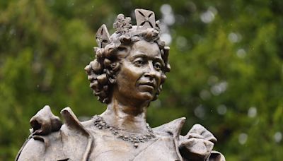 New Queen Elizabeth Statue Revealed, But Not Everyone Is Happy About It