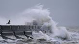 Storm Isha map: Where and what time will ‘unusual’ danger-to-life wind warnings hit the UK?