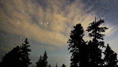 Todo lo que debes saber sobre las dos lluvias de meteoros que surcarán el cielo al mismo tiempo