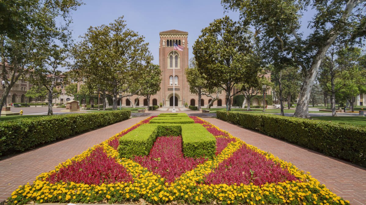 USC announces last-minute graduation at LA Memorial Coliseum