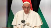 Pope, in Hungary, warns of rising nationalism in Europe, appeals for accepting migrants