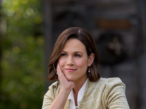 'When Calls the Heart' Fans Are Thrilled Over Erin Krakow's Season 12 Update