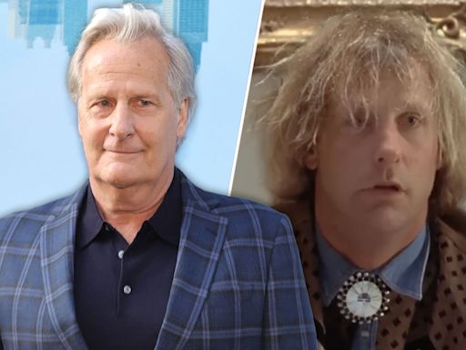 Jeff Daniels Feared ‘Dumb & Dumber’ Toilet Scene Would “End” His Career