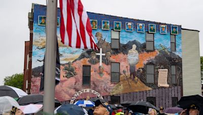 South Chicago church honors fallen soldiers amid push to refurbish Vietnam War mural