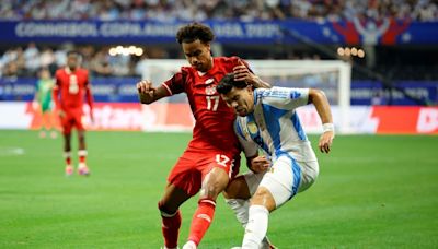 El canadiense Buchanan se lesiona en un entrenamiento para el duelo ante Venezuela