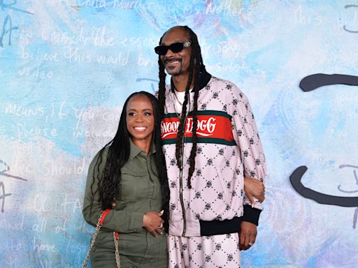 Snoop Dogg’s Wife Is Opening A Gentleman’s Club In Los Angeles
