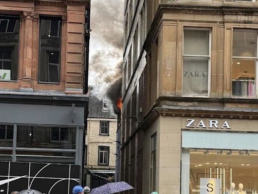 Fire crews on Glasgow Buchanan Street as blaze breaks out behind city centre shop