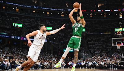 NBA playoffs: Jayson Tatum, Celtics hold off late Cavaliers rally to take Game 3