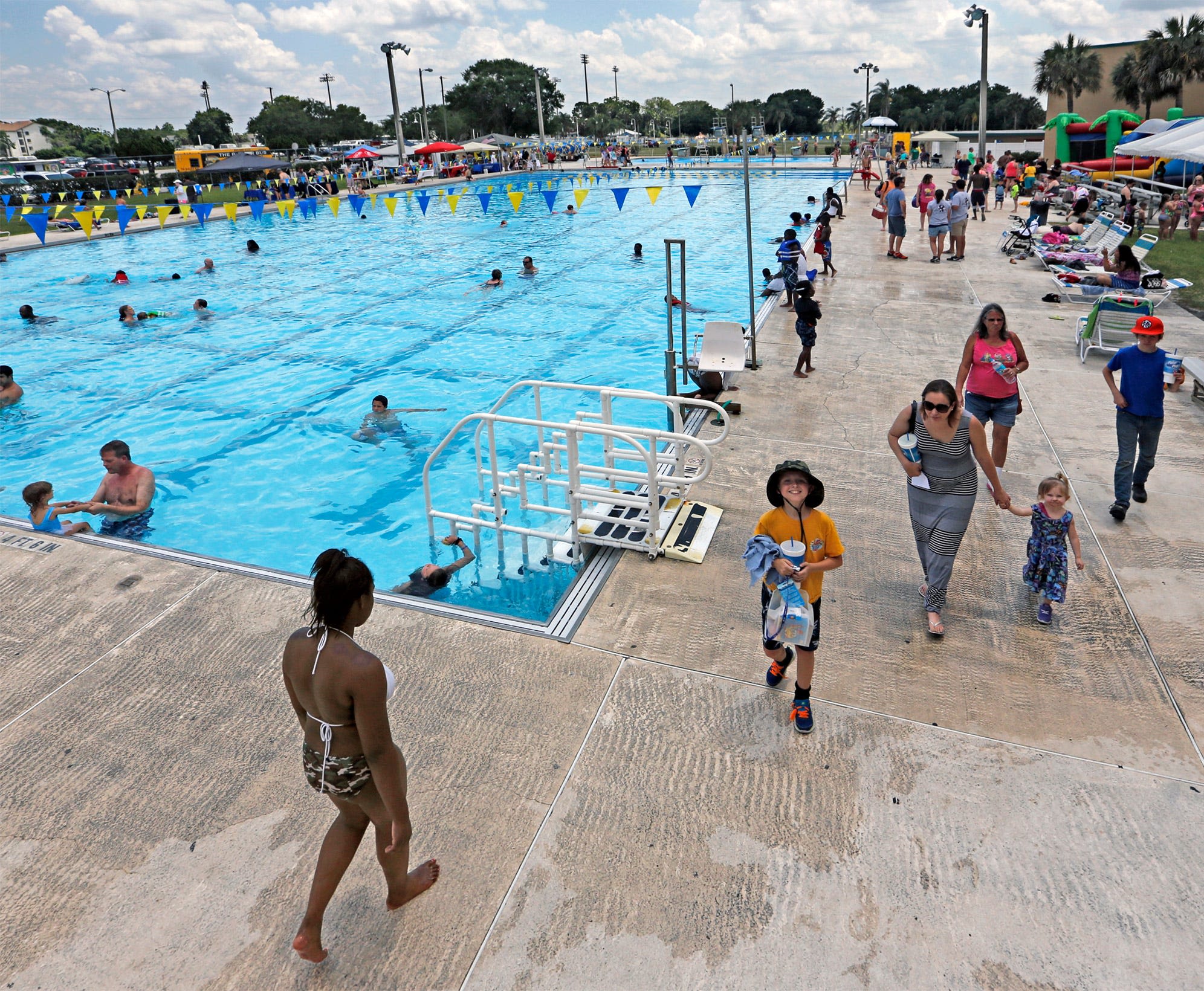 Sirens will blare in Winter Haven Thursday. It's a test of a new lightning alert system