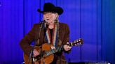 El cantante de country Willie Nelson entrará al Salón de la Fama del Rocanrol a los 90 años