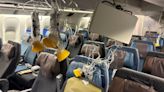 Singapore Airlines torna mais rígidos procedimentos durante turbulência, após uma pessoa morrer e dezenas ficarem feridas em voo