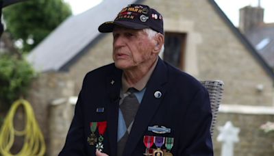 104-year-old WWII veteran who stormed Omaha Beach returns on D-Day's 80th anniversary