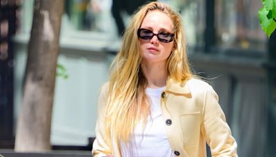 Jennifer Lawrence Proves Mesh Flats Are Spring’s It Shoe