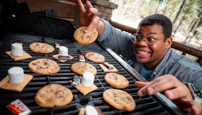 Video tutorial: How to make s'mores dip and a skillet cookie on the grill