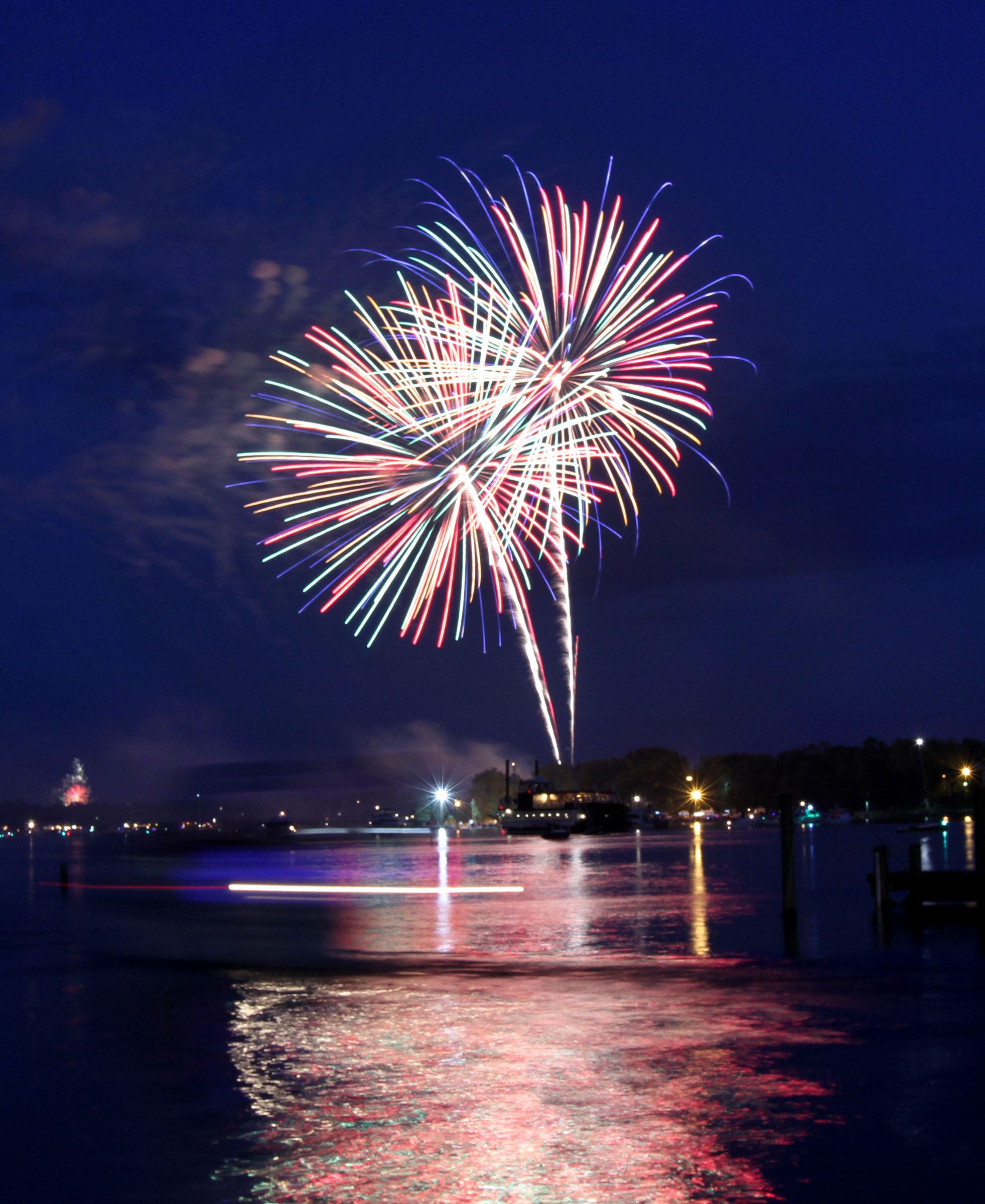 Fourth of July fireworks and more things to do this weekend at the Jersey Shore