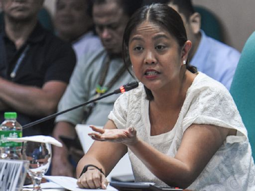 Binay files ethics complaint after Cayetano calls her crazy, 'Marites'