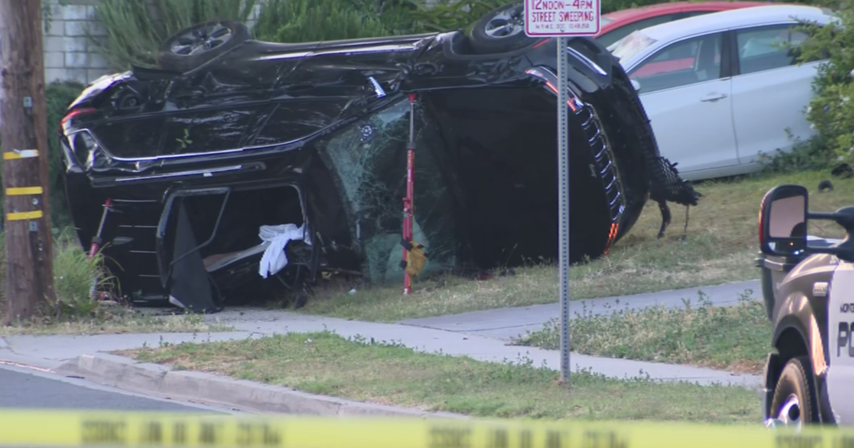 Civilian dies after crash with San Bernardino County sheriff's patrol car