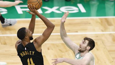 Los Celtics se aprovechan de unos Cavs huérfanos de Donovan Mitchell