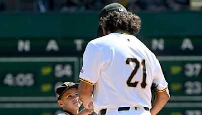 On Roberto Clemente Day, Pirates honor the late Hall of Famer by wearing his retired No. 21