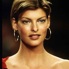 Linda Evangelista Hairstyles: Her Hair Over the Years